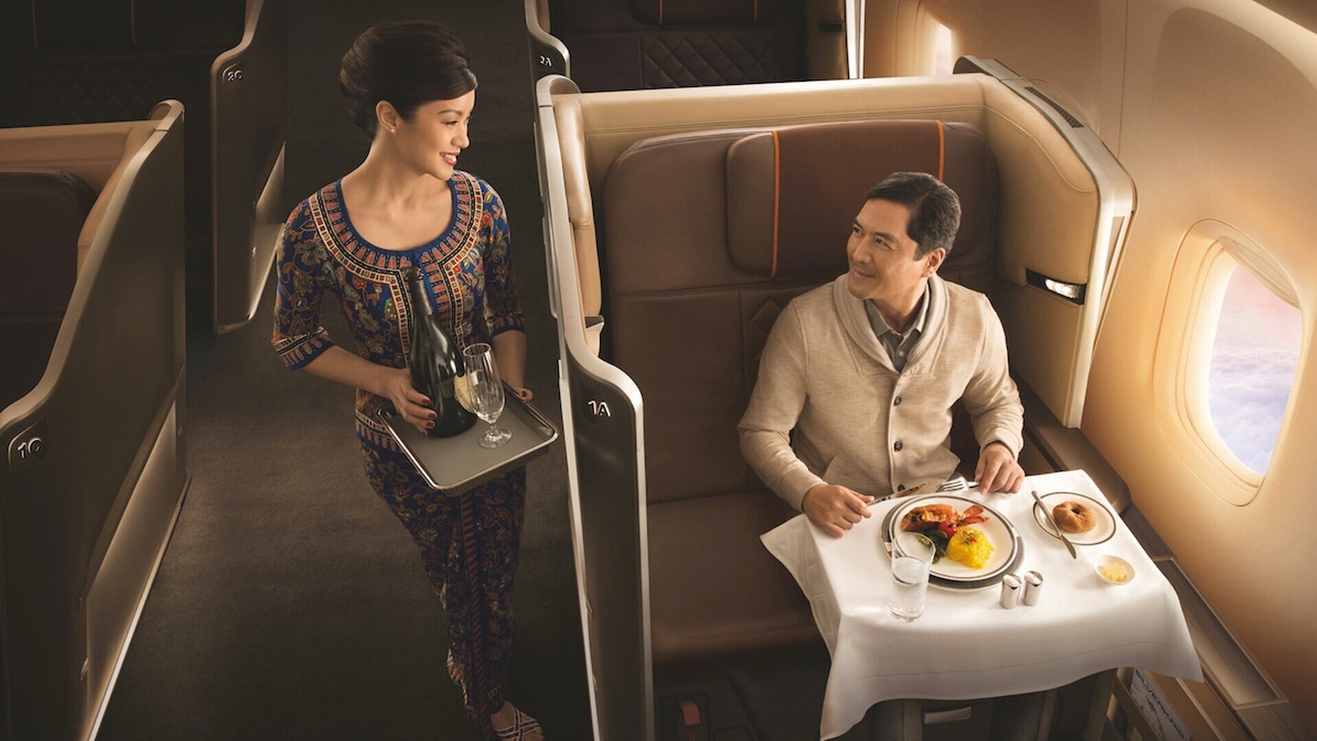 Airlines News - Singapore Airlines celebrates Champagne in First Class
