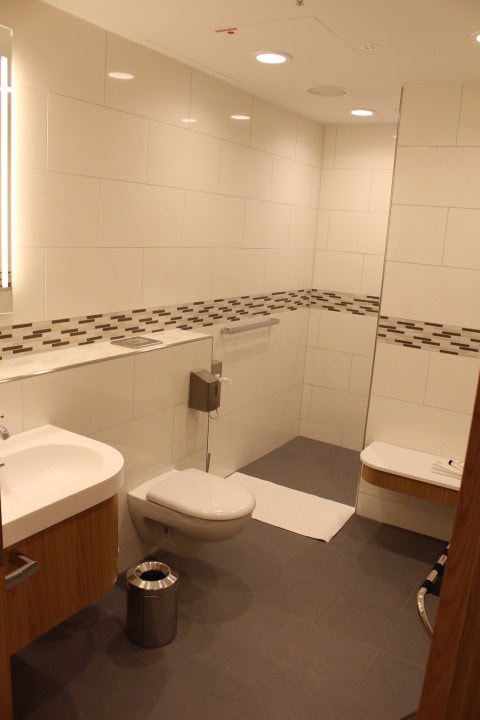 Reportage: Officiel åbning af nye satellit Terminal 2, München - 21