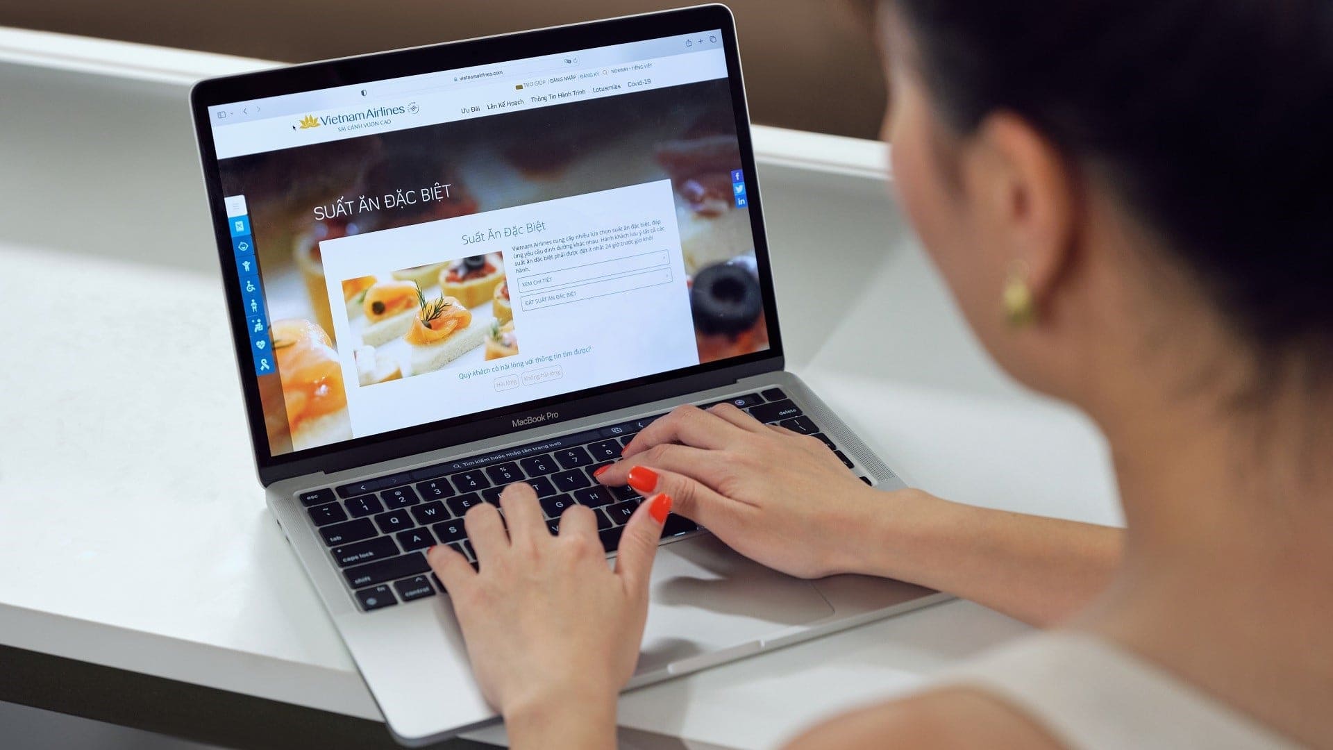 Airline review Airport experience - Vietnam Airlines - 7