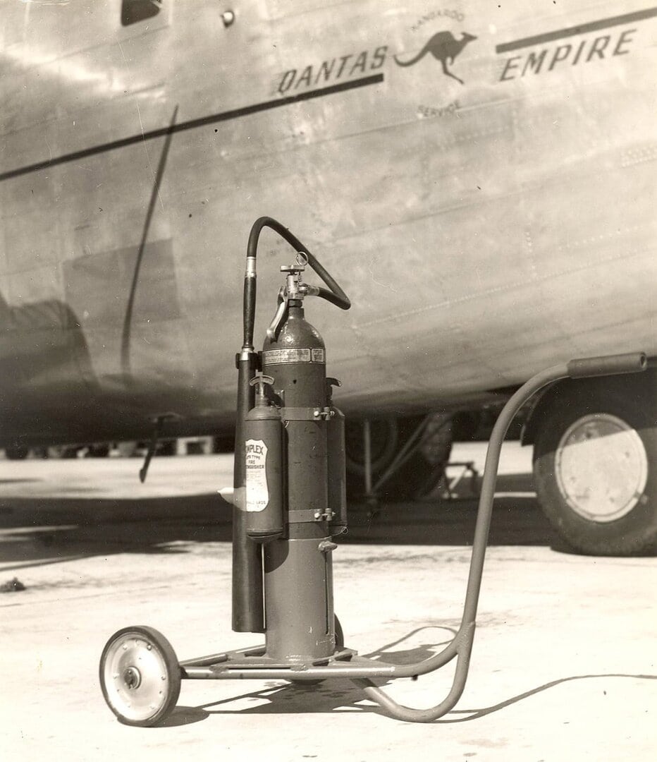 The history of flights from the UK to Australia - 6