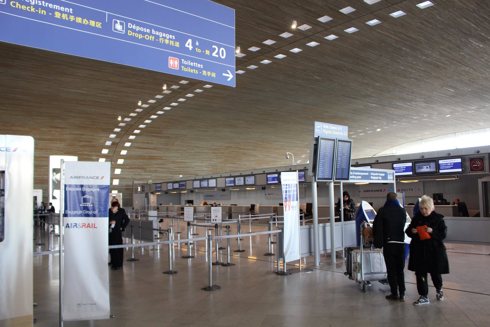 Paris CDG försöker bättra på sitt rykte