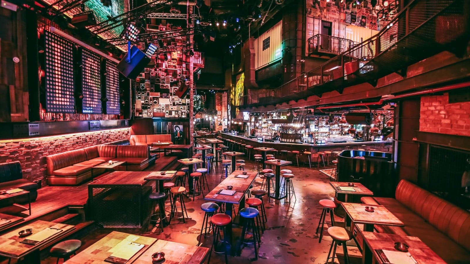 Lock Stock & Barrel's from inside