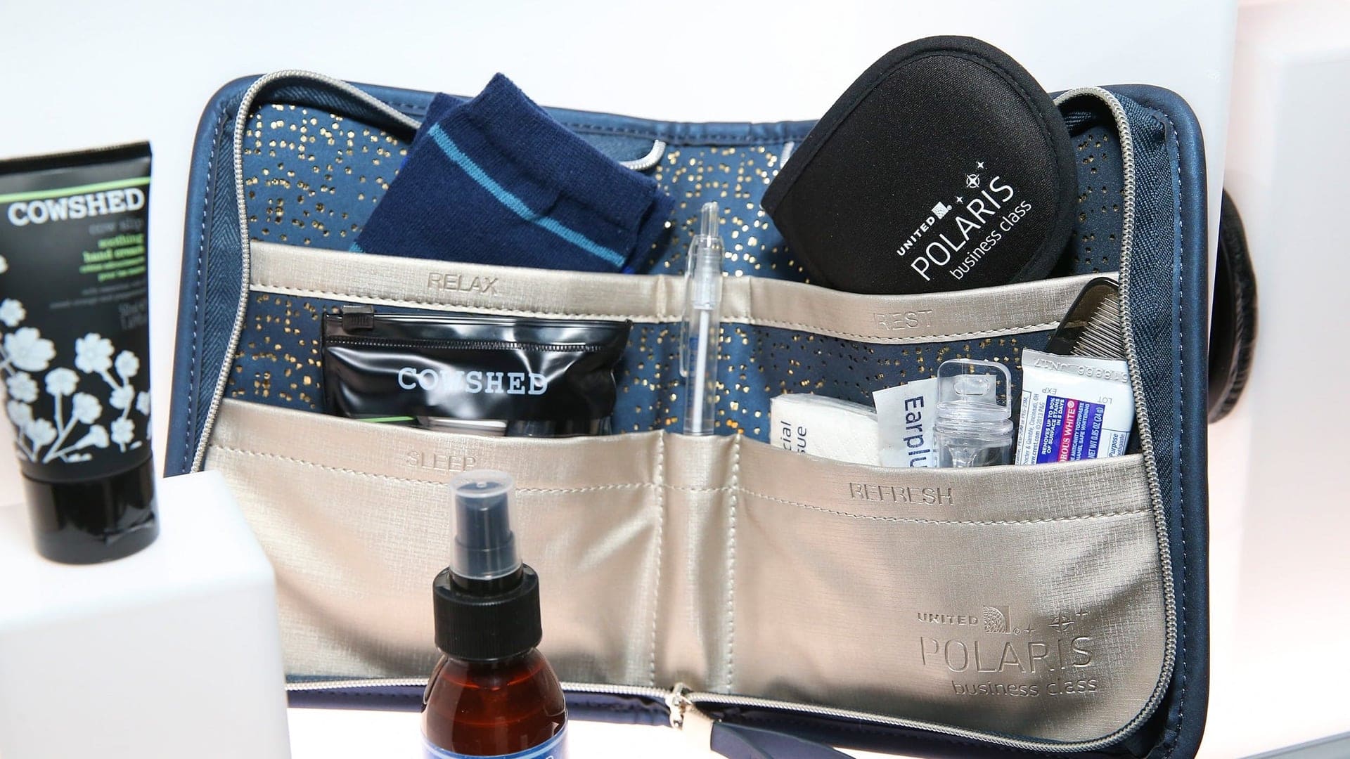 Airline review Amenities & Facilities - United Airlines - 1