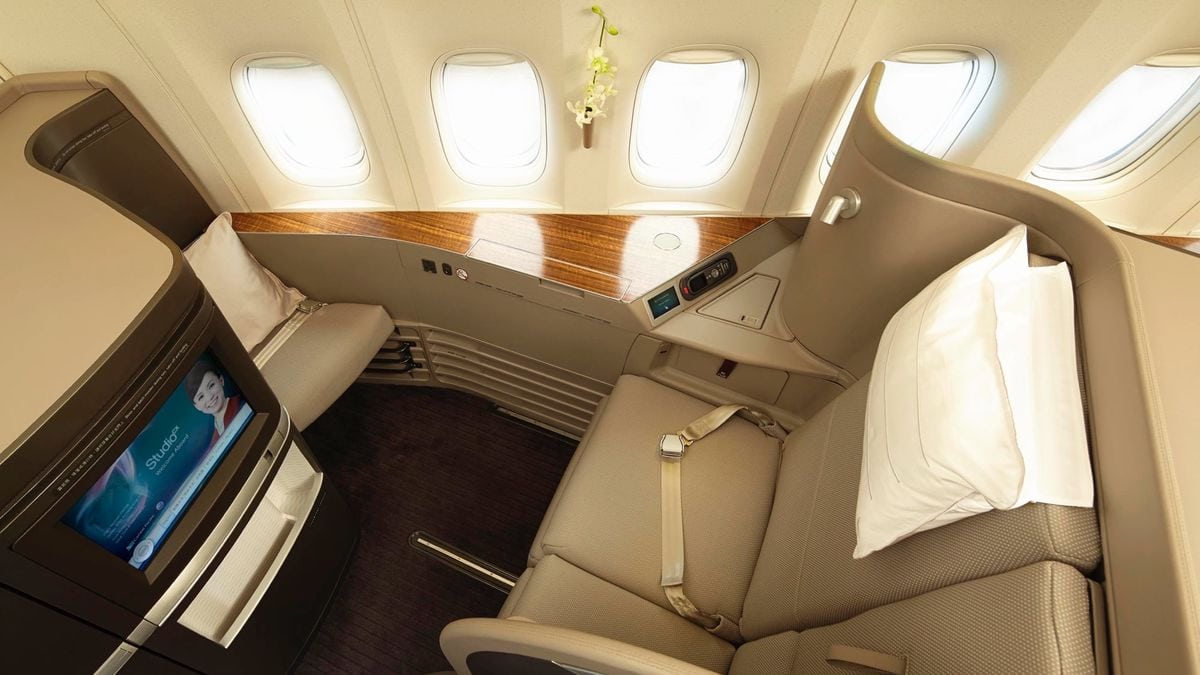 Airlines News - Cathay Pacific brings back First Class