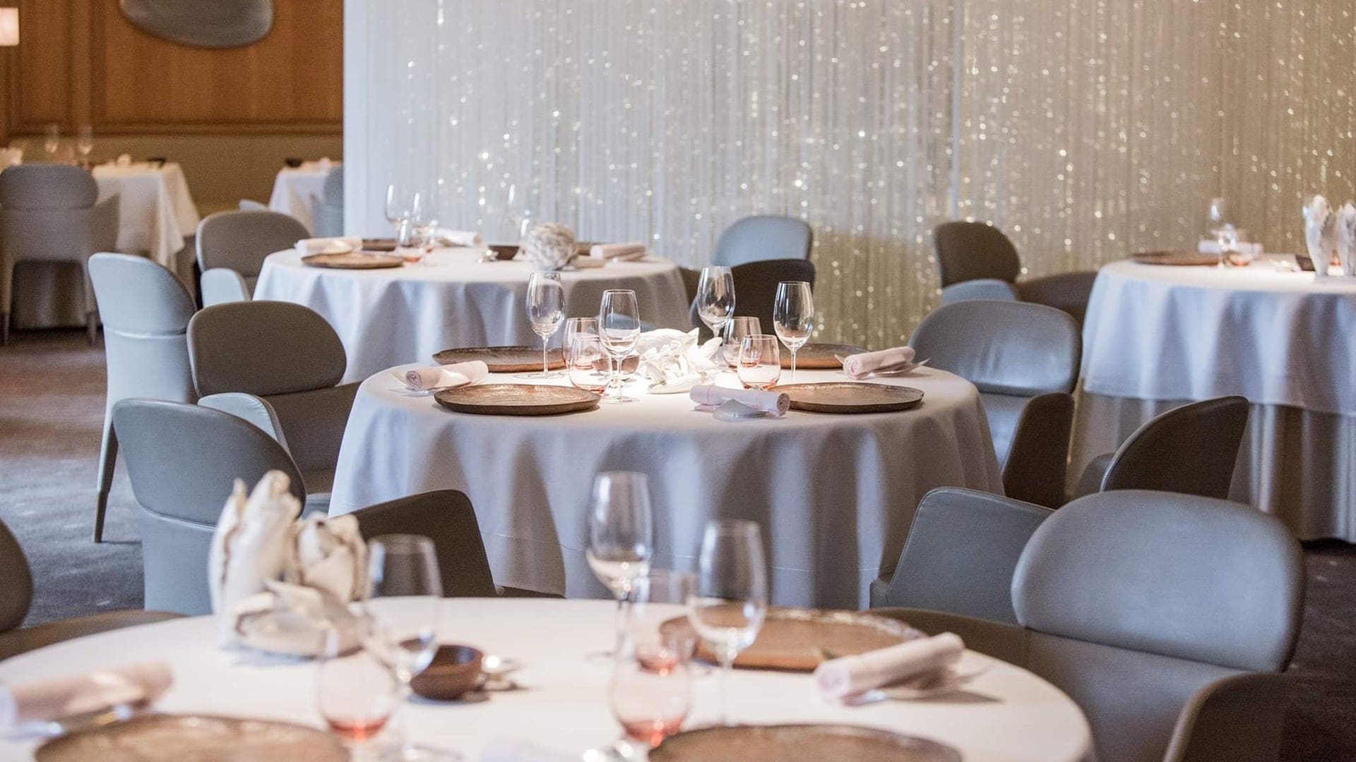dining area at Alain Ducasse at The Dorchester