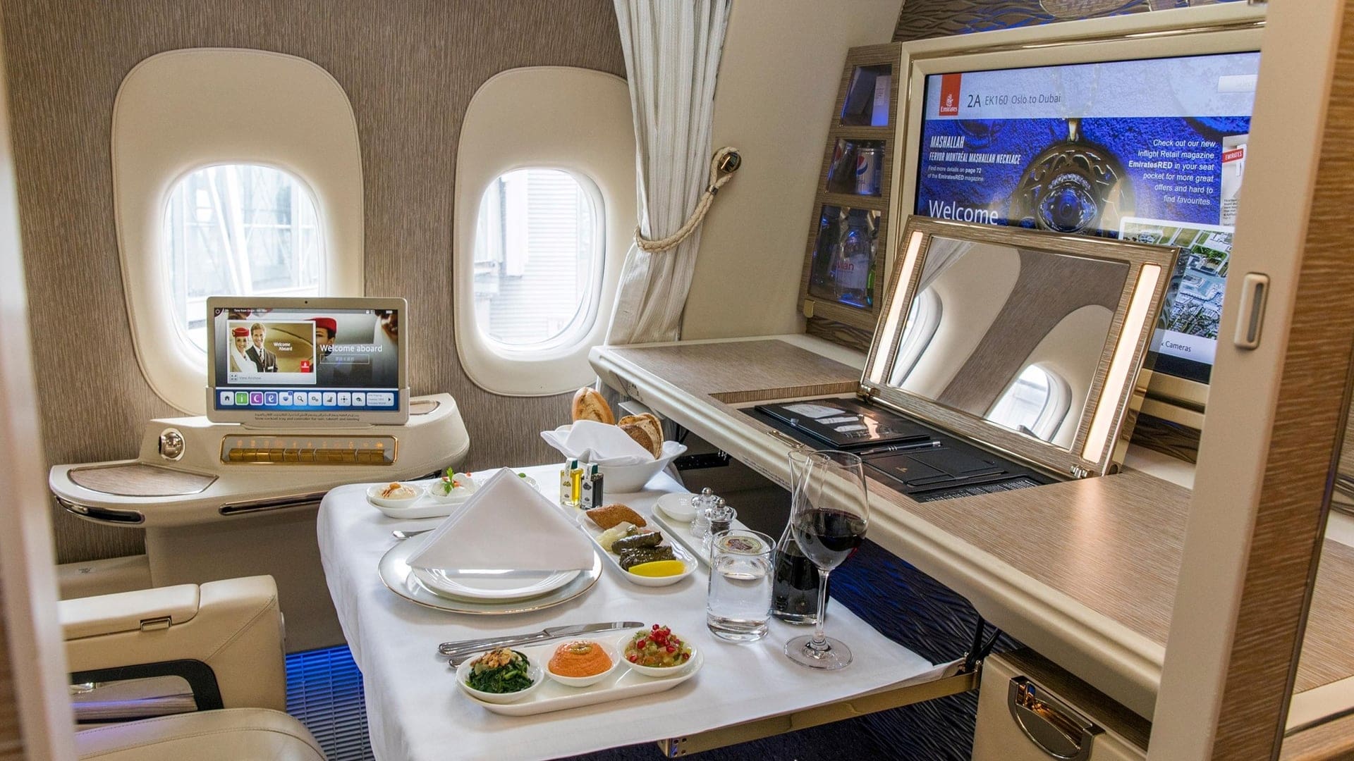 Airline review Cuisine - Emirates - 3