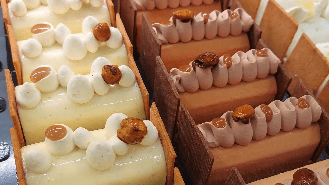 Choccolate and vanilla cake from Boulangerie Utopie