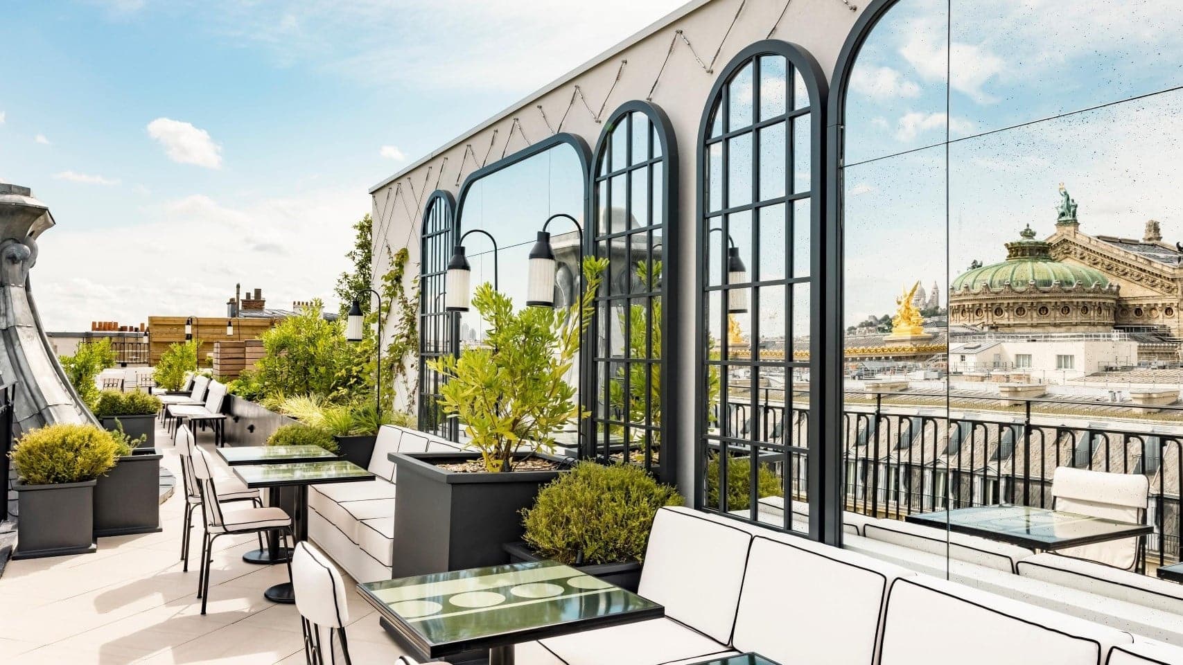Destinations Toplists - 11 Best Rooftop Bars in Paris