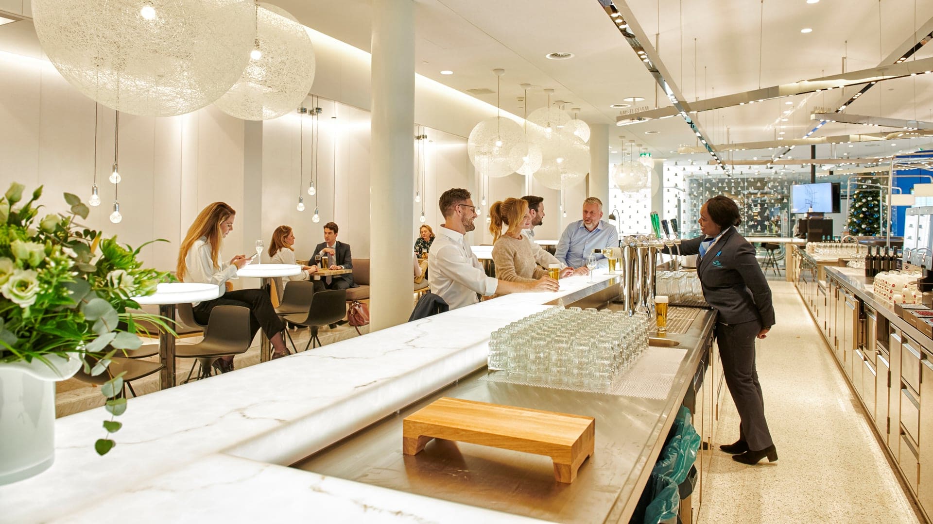 Airline review Airport experience - KLM - 5