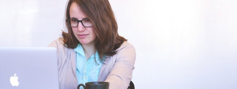 Derfor betaler kvinner mindre for sine flybilletter