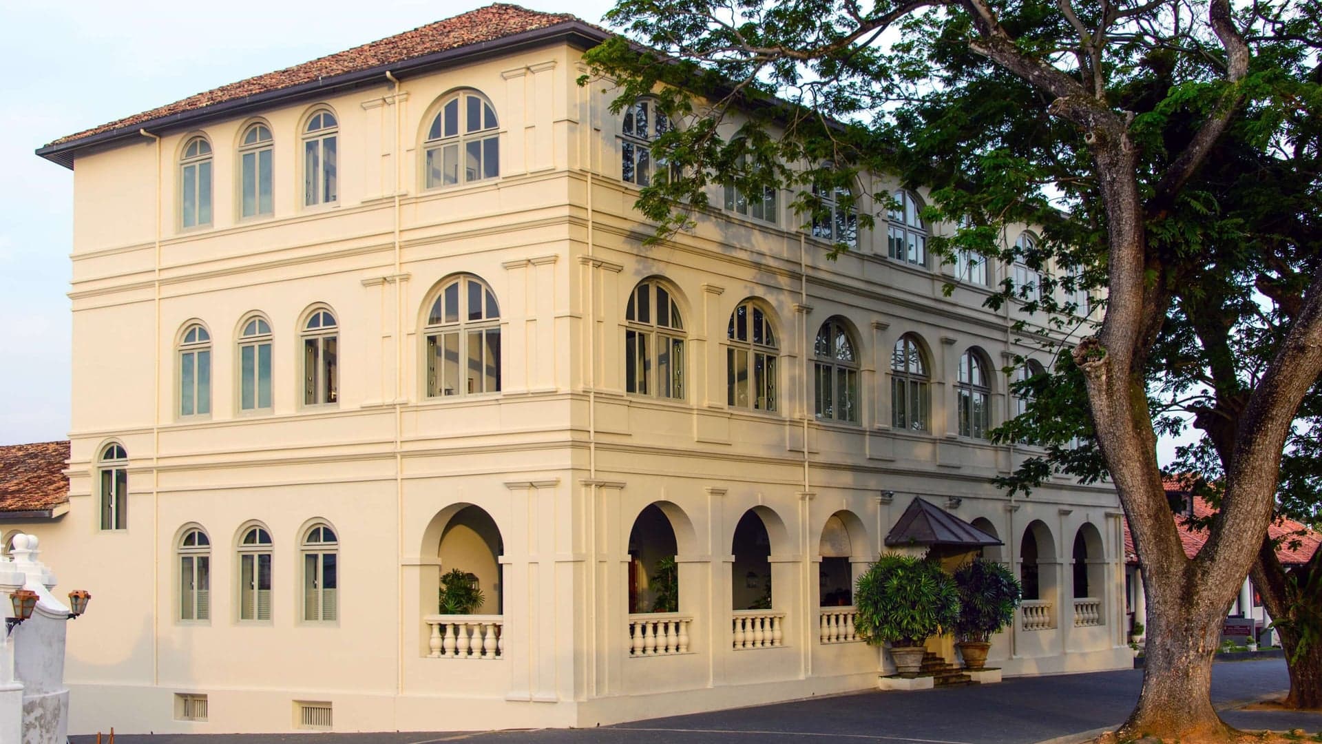 Hotels Toplists - The Best Luxury Hotels in Sri Lanka