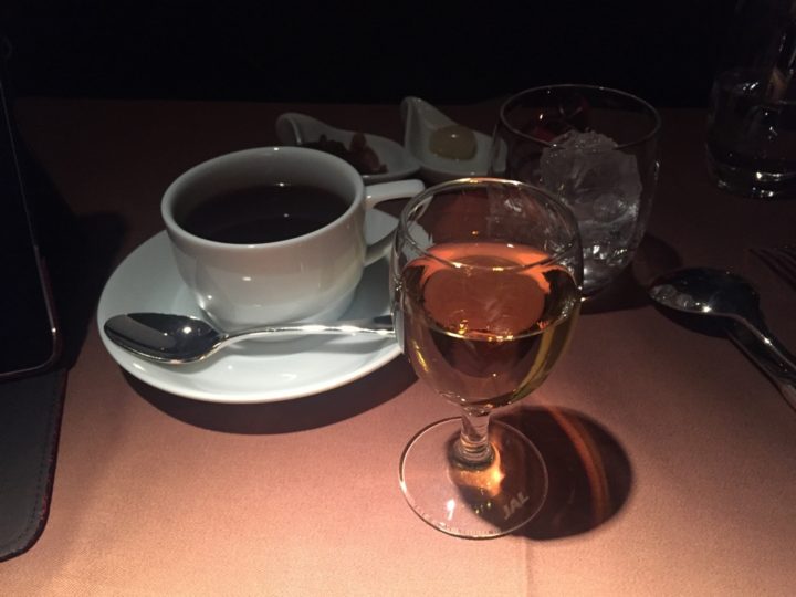 Medlemsrecension: 96 timmar, 23.534 miles, 1 hotellnatt, 3 long-haul Första klass, 2 short-haul Business class - 29