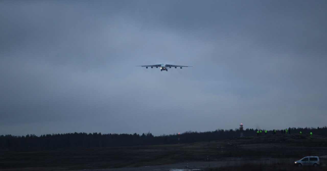 Tungviktarbesök på Arlanda: Antonov 225 Mrija - 2