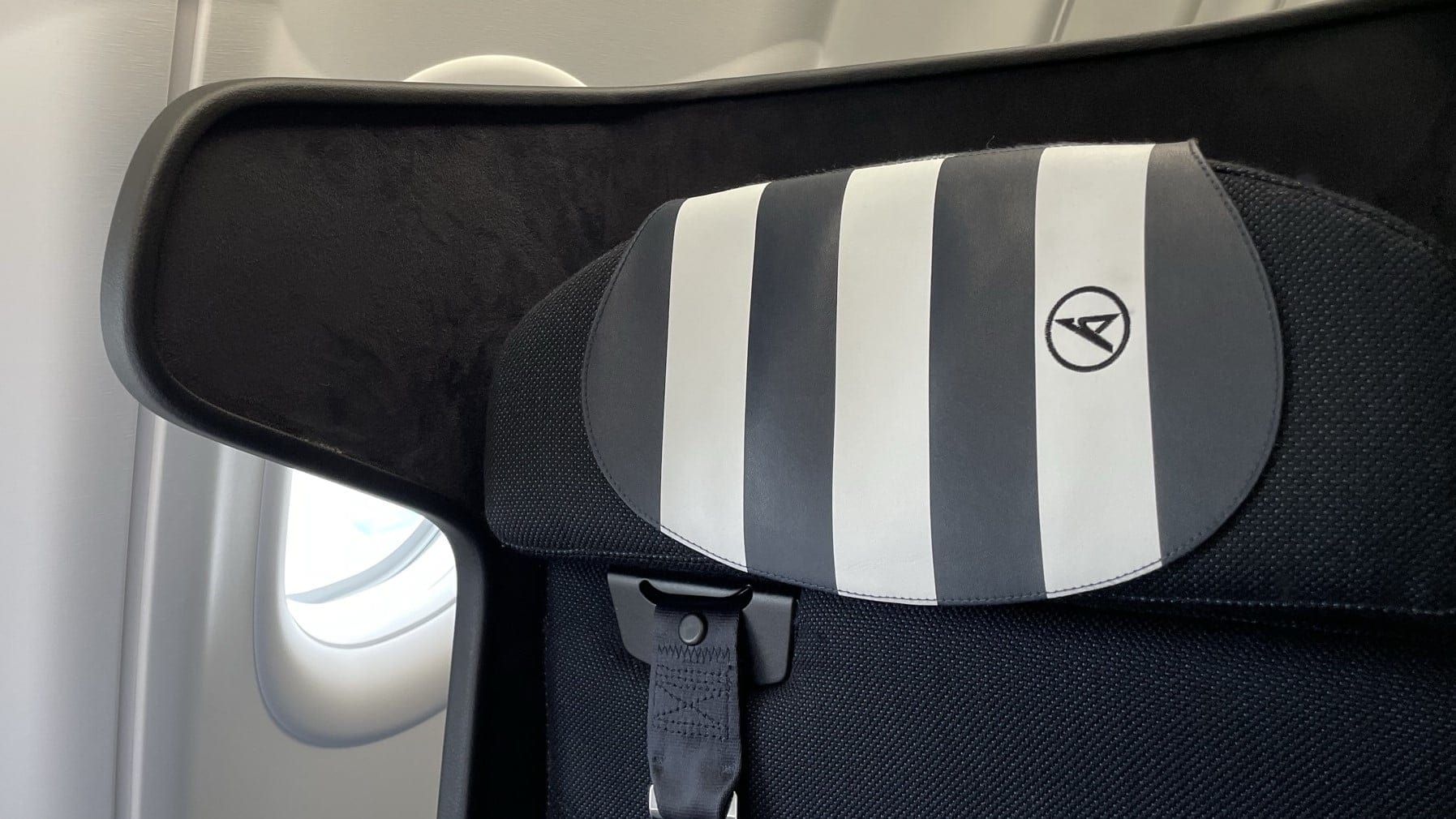 Airline review Cabin & Seat - Condor - 0