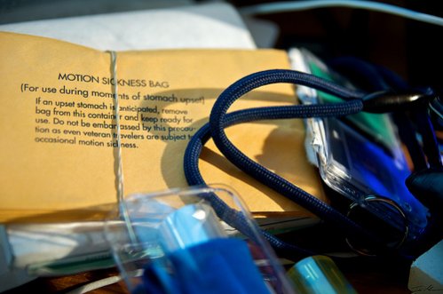 Så undviker du åksjuka på flyget