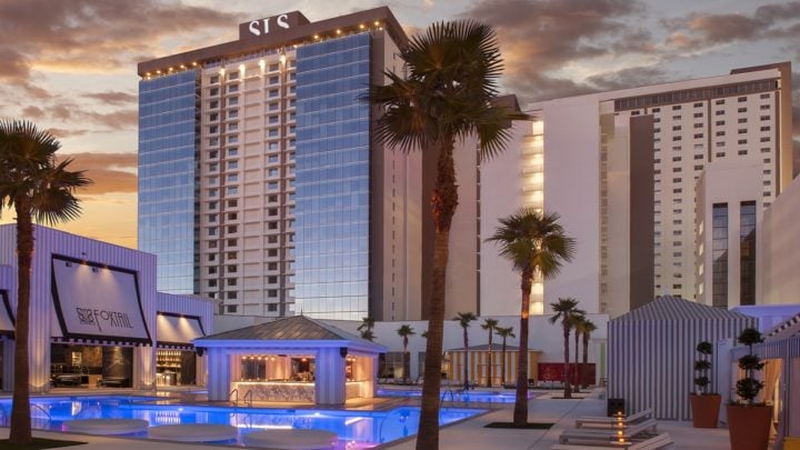 W åbner i Las Vegas - 1