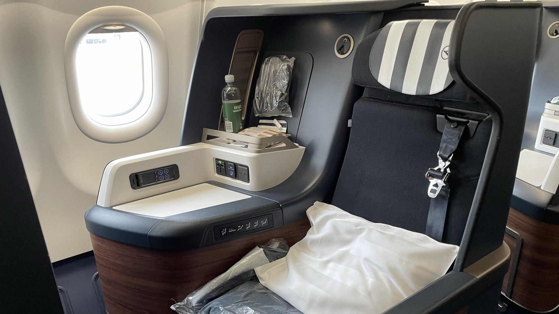 Airline review Cabin & Seat - Condor - 5