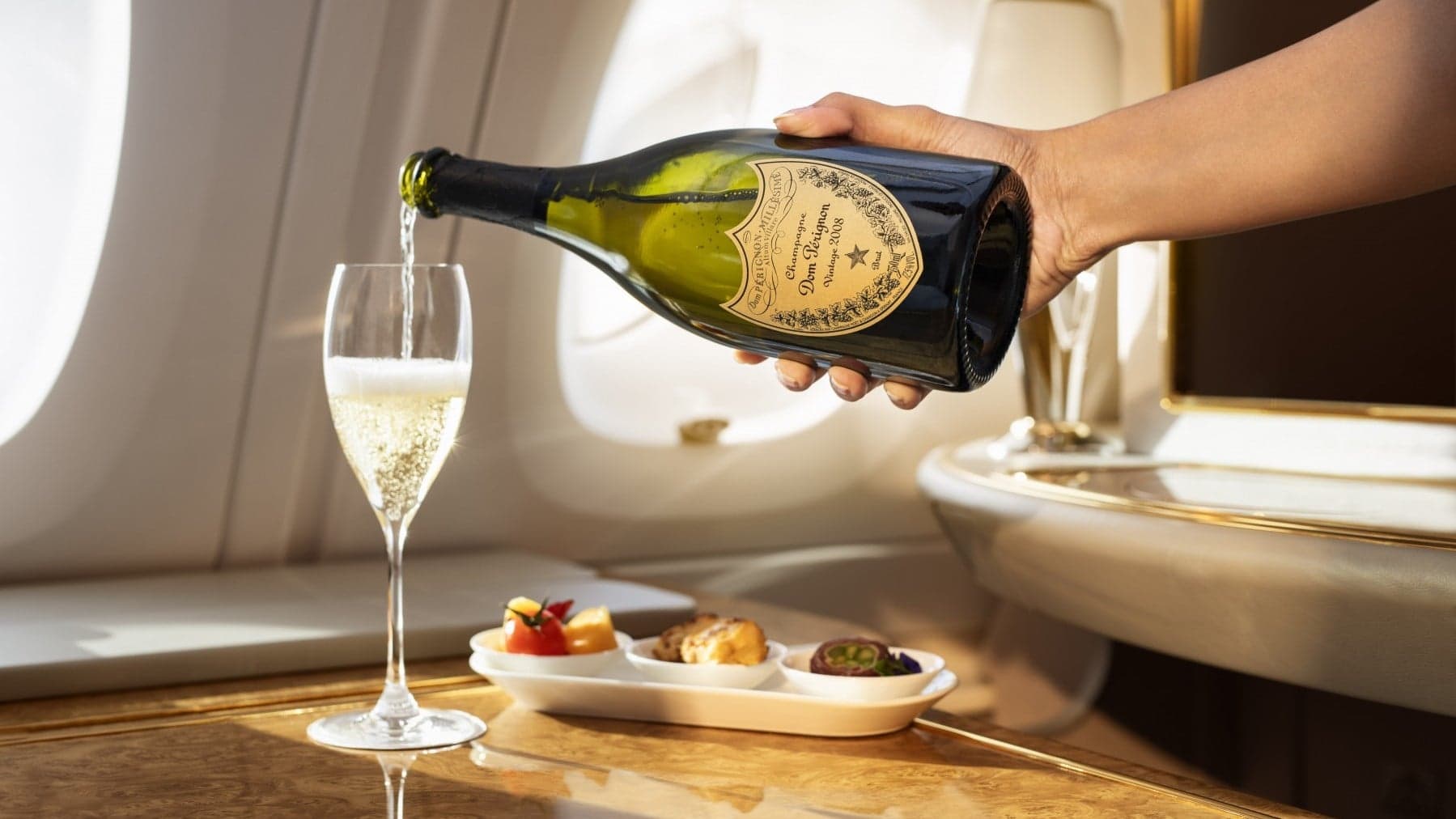 Airline review Beverages - Emirates - 0