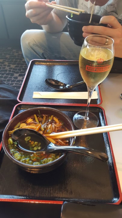 Medlemsrecension: Smekmånad i Asien del 2 - Tokyo till Singapore (Thai First mm) - 4