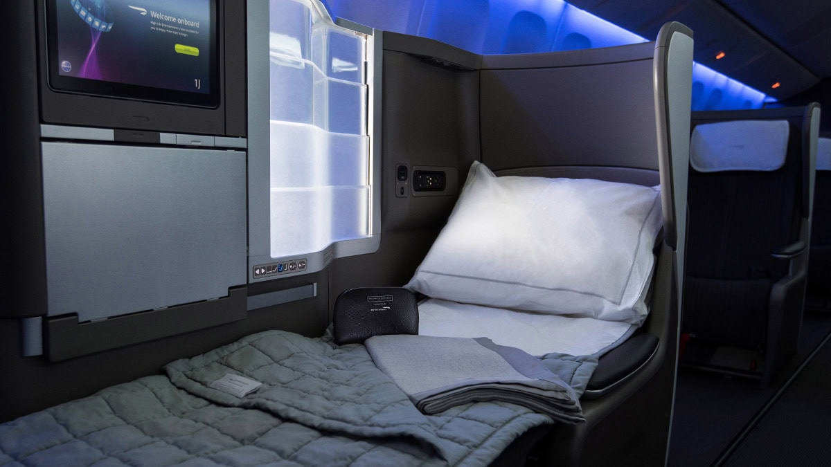Club World flat bed