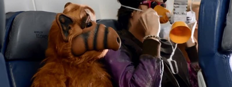 80'er tema i ny sikkerhedsvideo fra amerikanske Delta