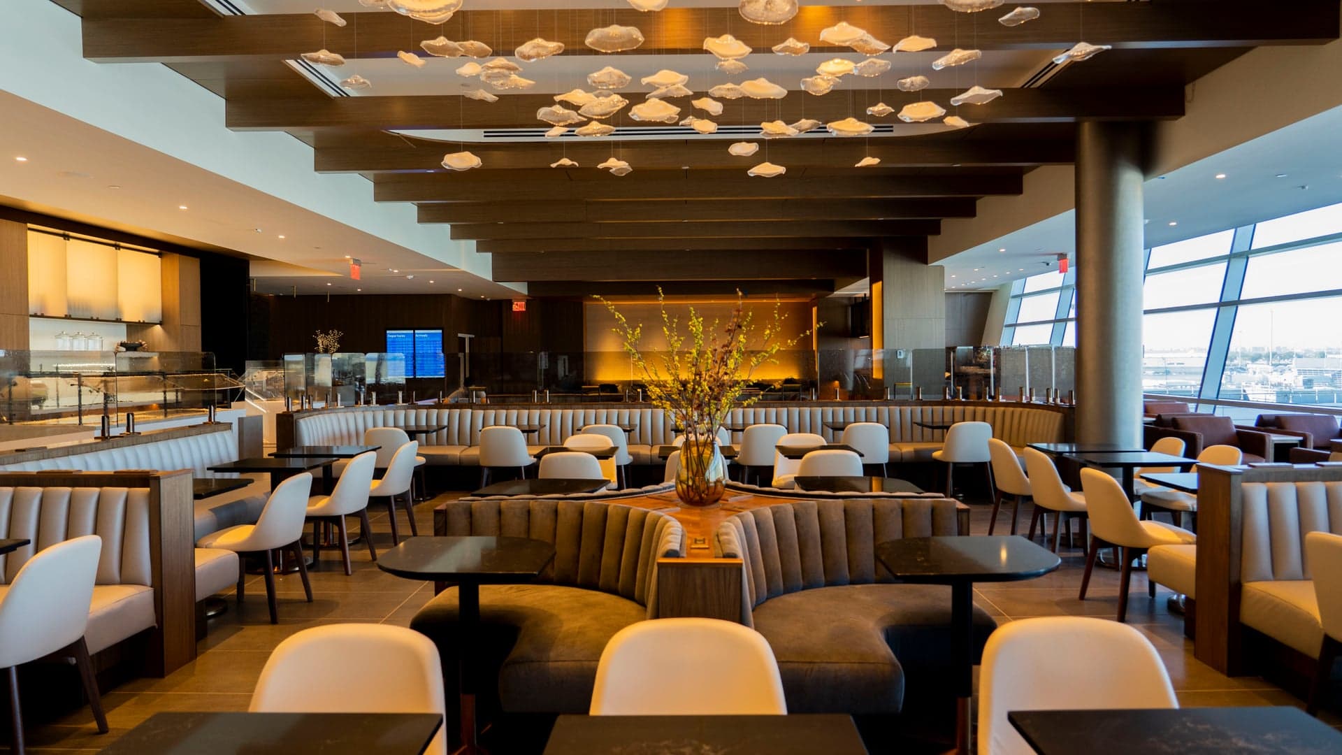 Airlines News - BA and AA unveil three new premium lounges at JFK