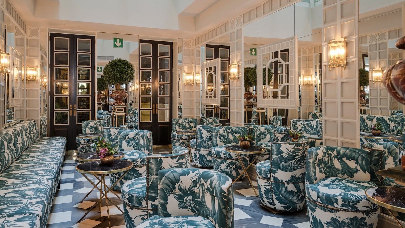 Lounge and coffe break place at The Heritage Relais & ChâteauxHeritage Madrid Hotel