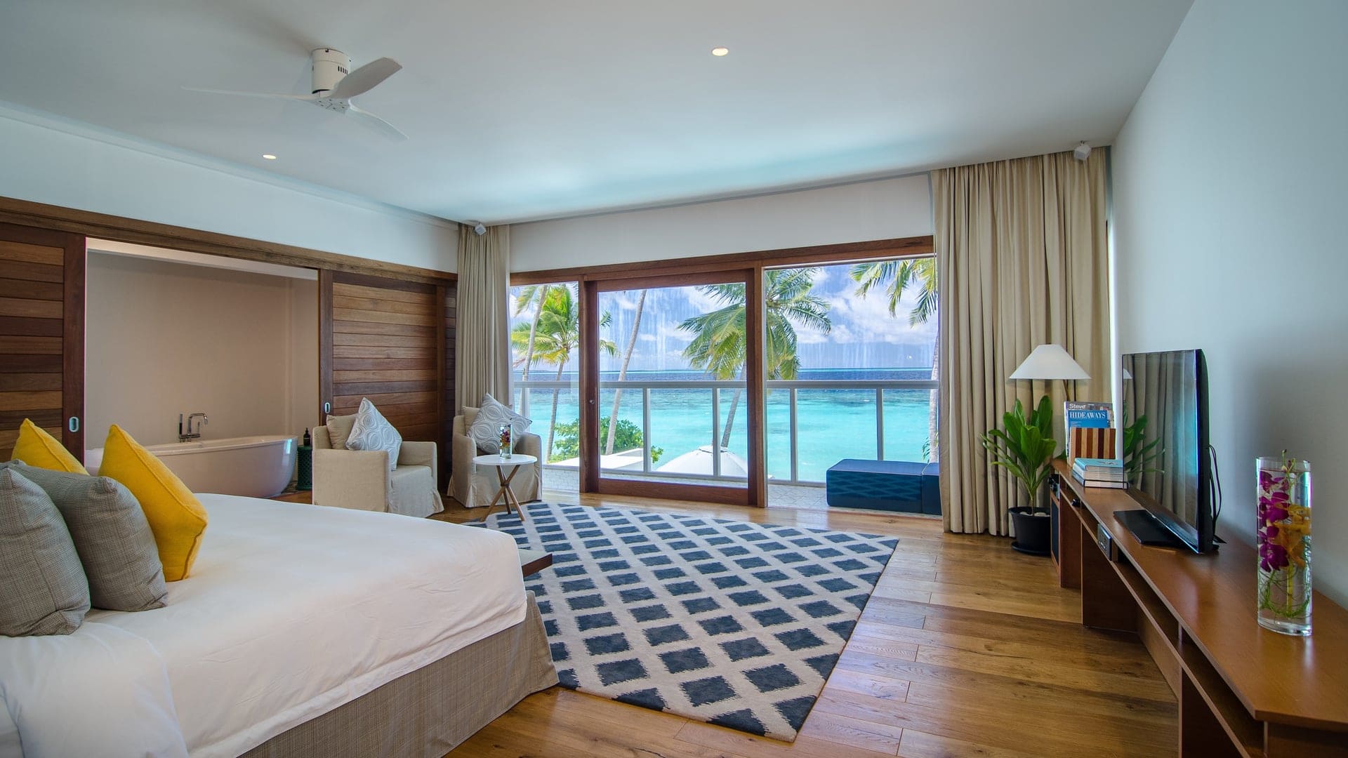 Bedroom at Amilla Maldives Resort å Residences.