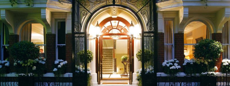 Dukes i London tilbyr et "Royal wedding package" i forkant av det kongelige bryllupet