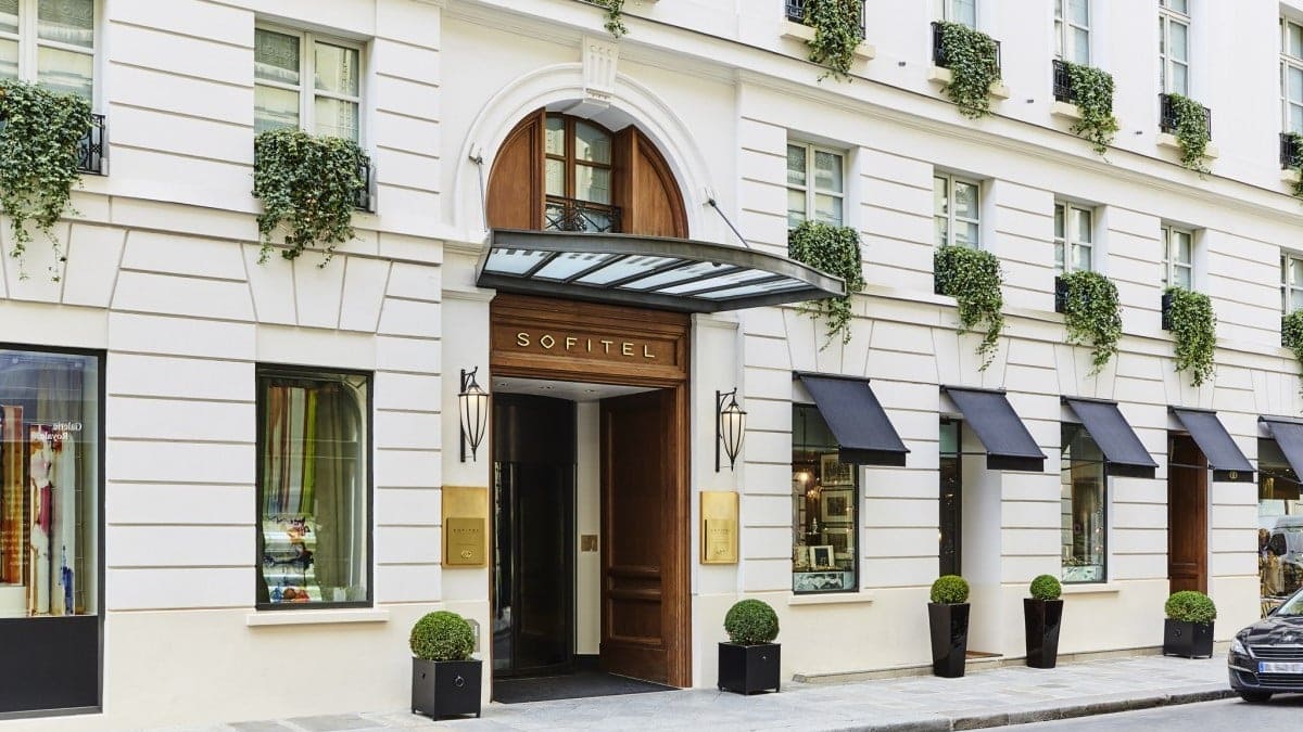 Main entrance of Sofitel paris le faubourg