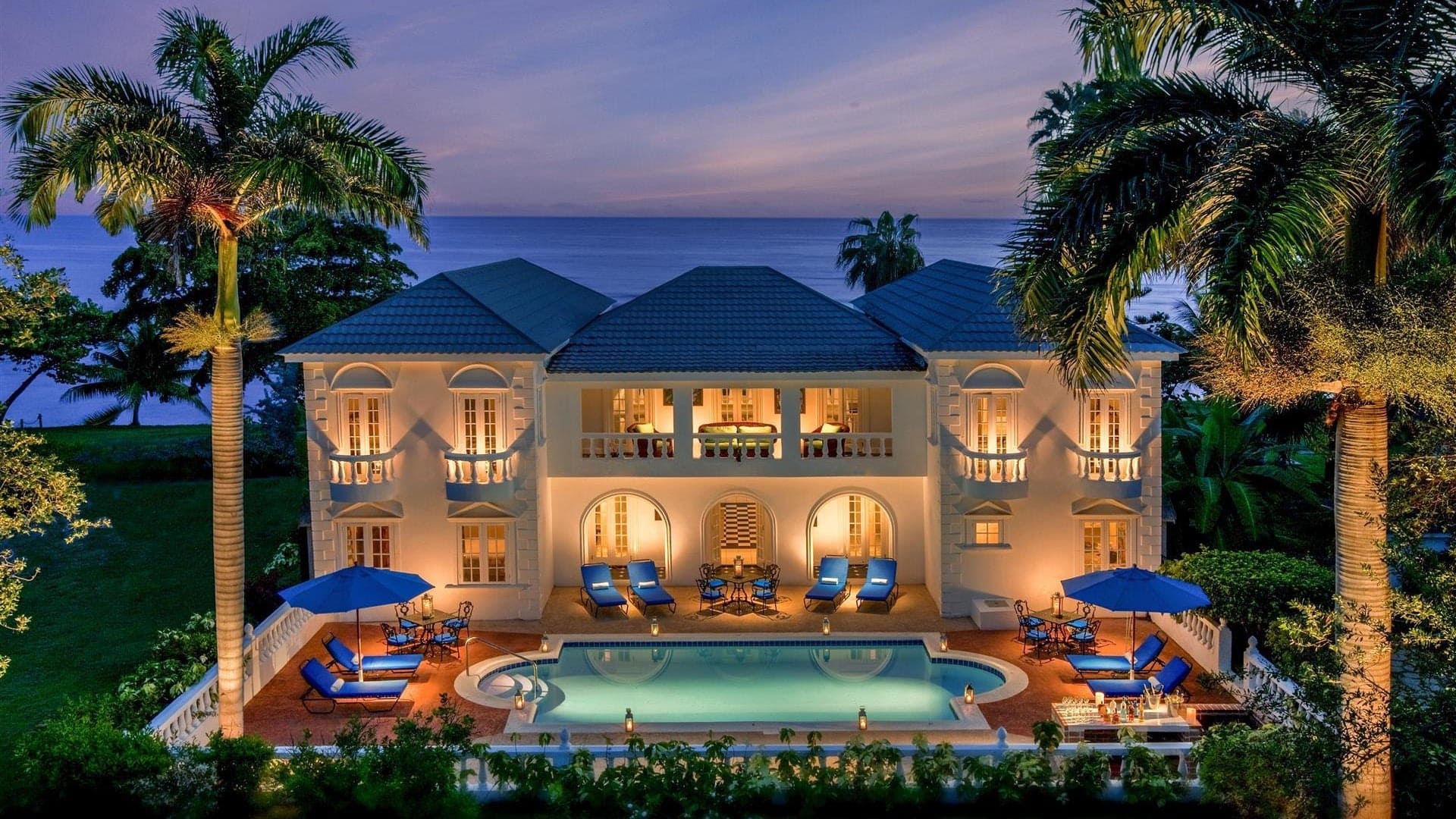 Hotels Toplists - Queen Elizabeth II - Her Majesty's Favourite Hotels