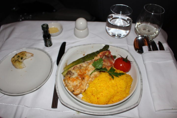 Flying Singapore Airlines from Singapore to Stockholm - 10