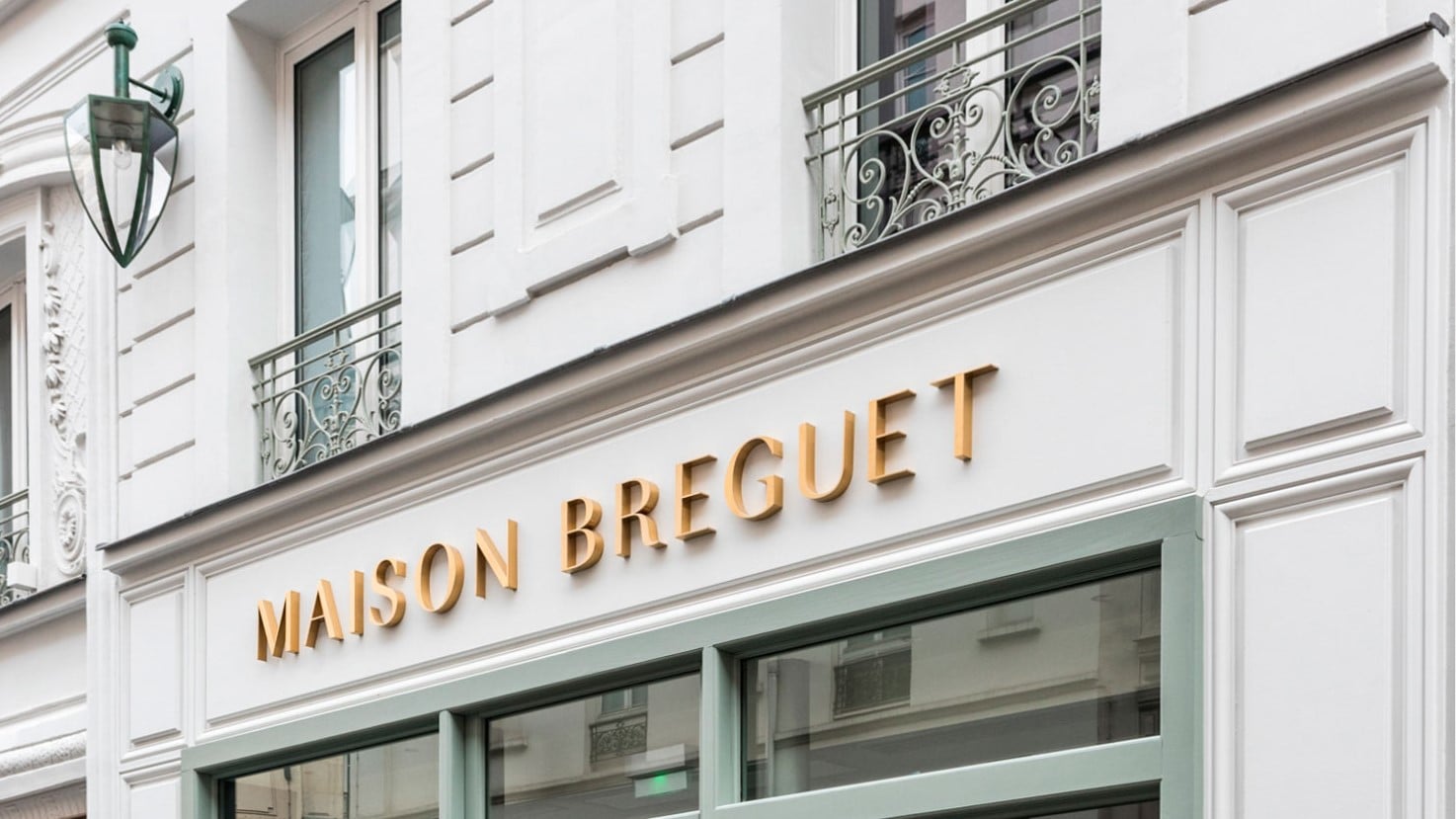 Main entrance of maison breguet