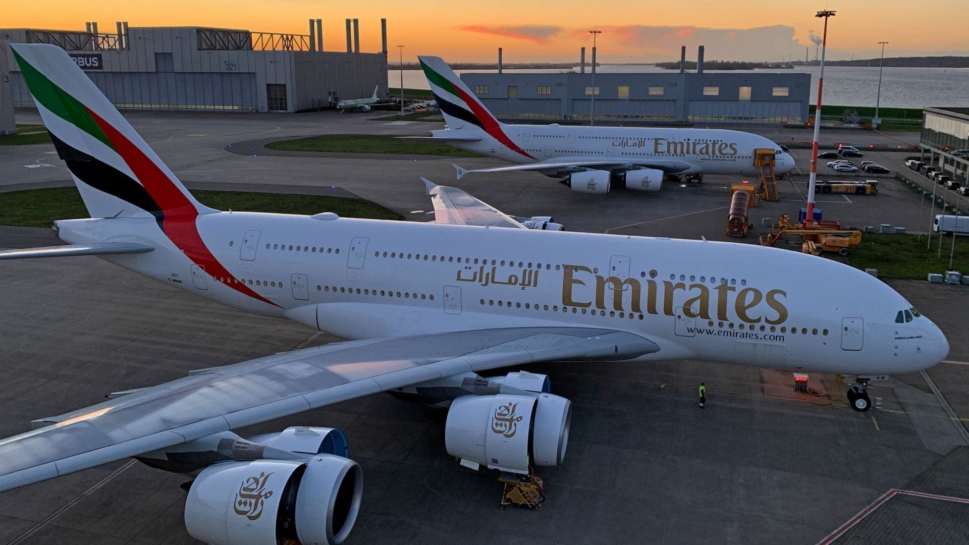 Emirates flies its first refurbished A380