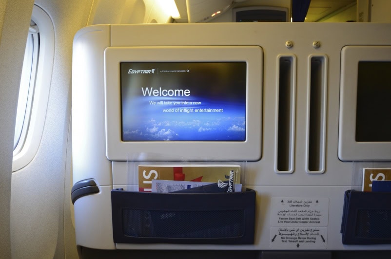 Business class utan alkohol? Vi Testar EgyptAir Paris-Kairo - 12