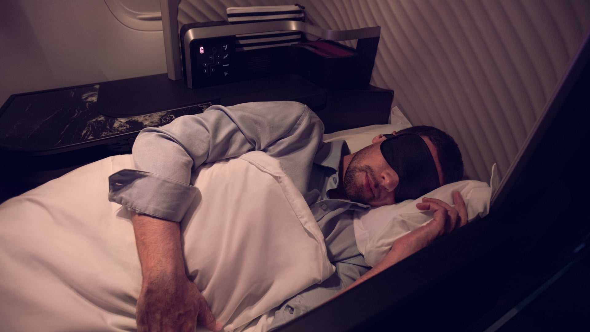 Airline review Cabin & Seat - LATAM Airlines - 7