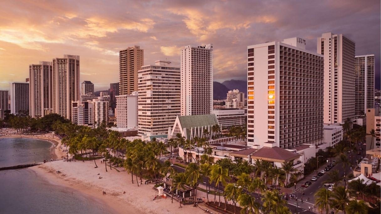 View of Waikiki Beach Mariott Resort å Spa.