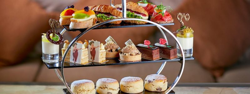Jumeirah Carlton Tower i London byr inn til afternoon tea med innslag av opera