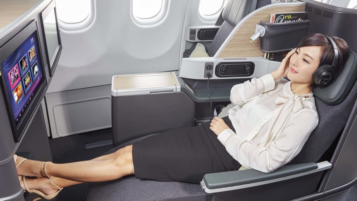 EVA Air resumes flights from London to Bangkok and Taipei - 1