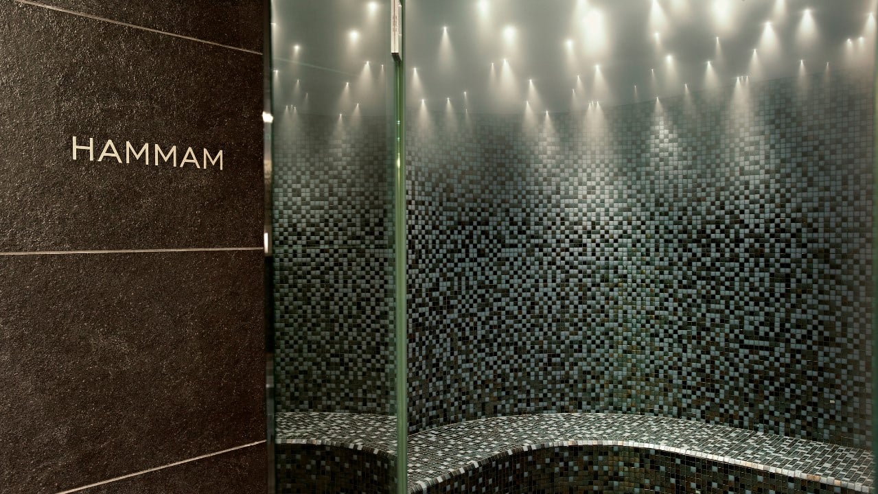 Hotel review What We Love' - Hotel Schweizerhof Bern & Spa - 2