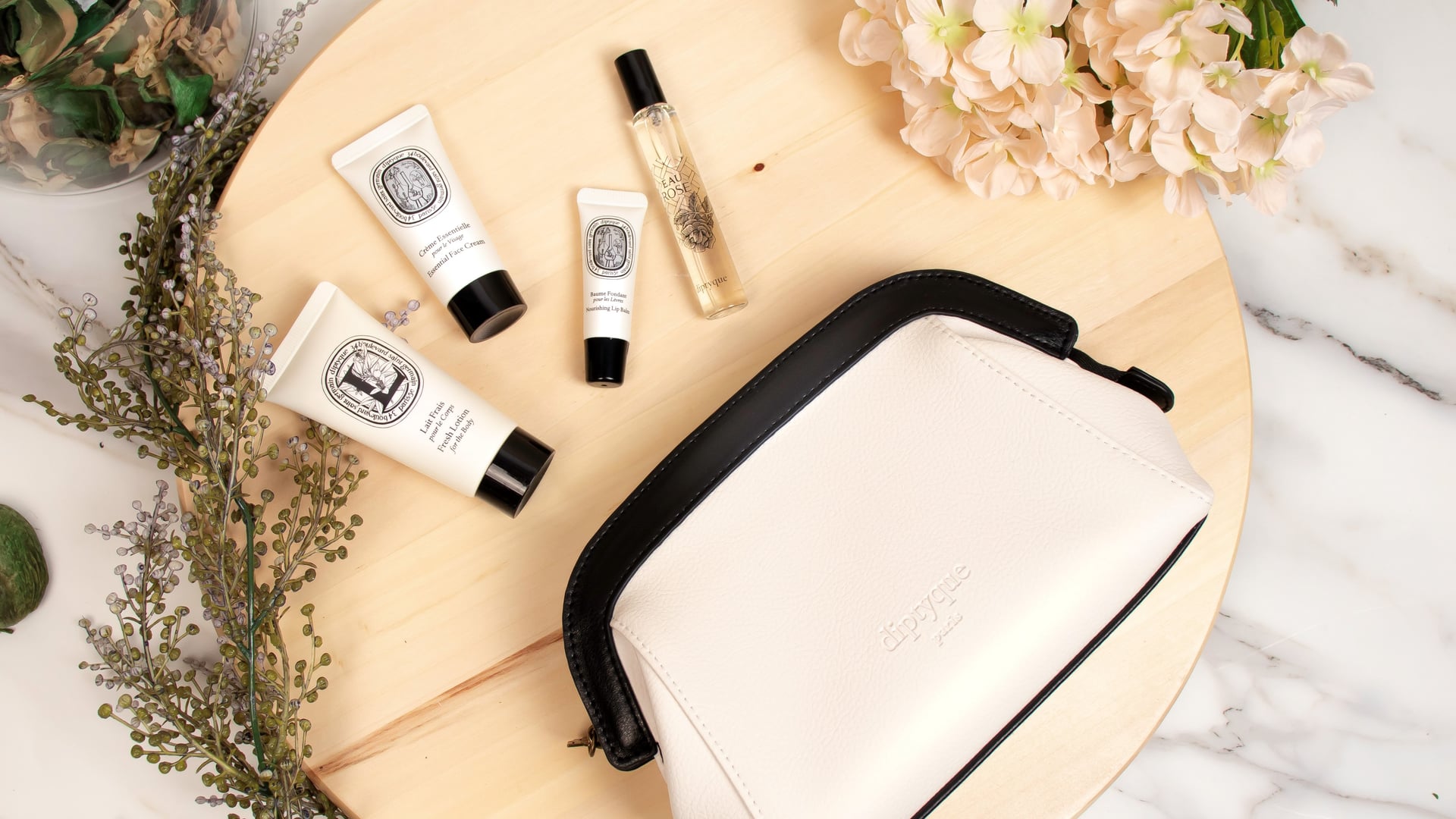 Airlines News - Qatar Airways unveils a new partner for its premium cabin amenity kits