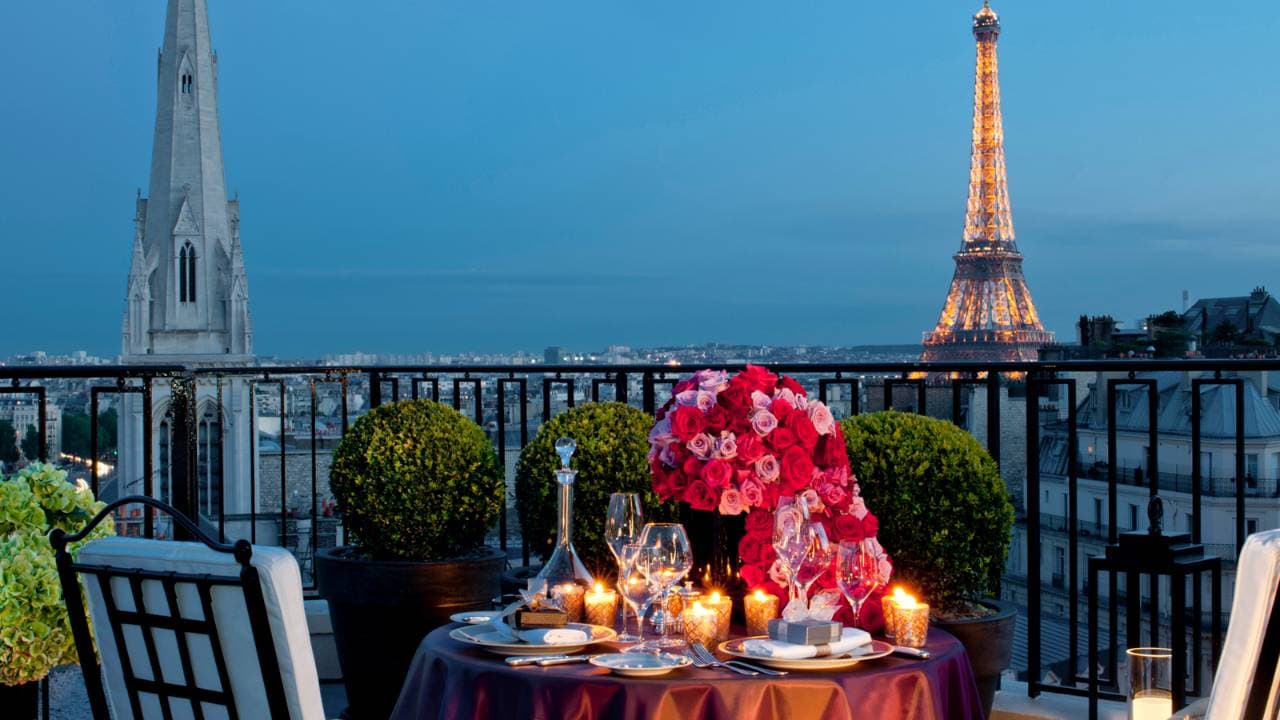 Top 10: Best 5-Star Hotels To Stay In During This Year's Paris Fashion Week