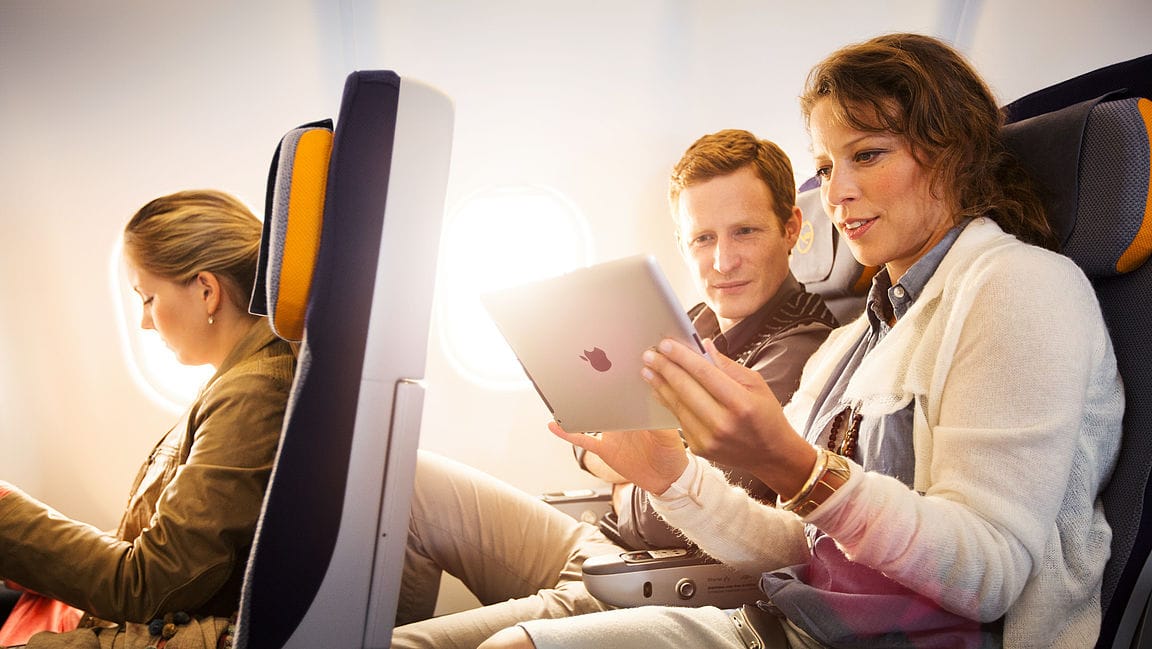 Lufthansa to roll out broadband-quality internet on short-haul flights