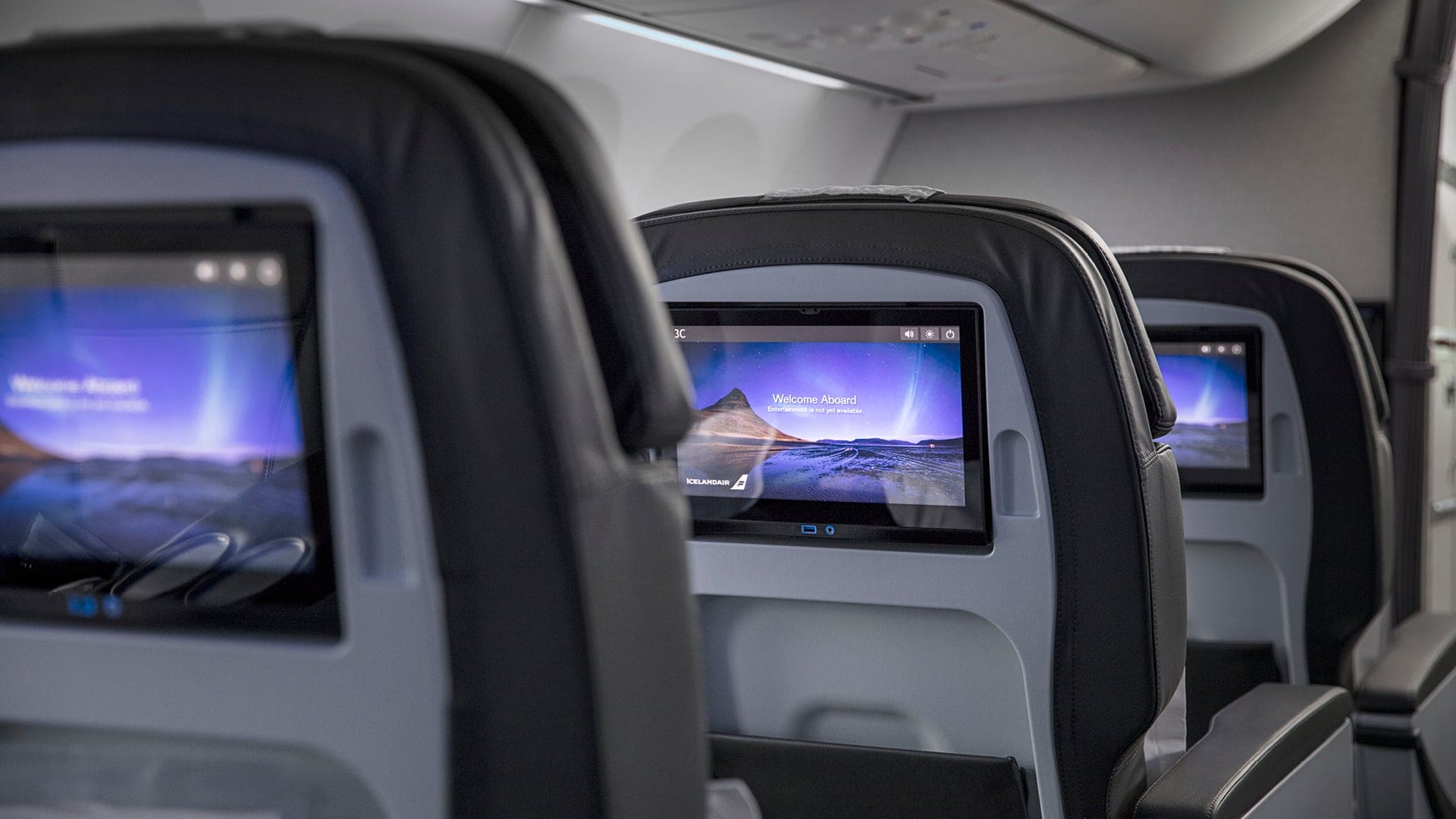 Airline review Entertainment - Icelandair - 1