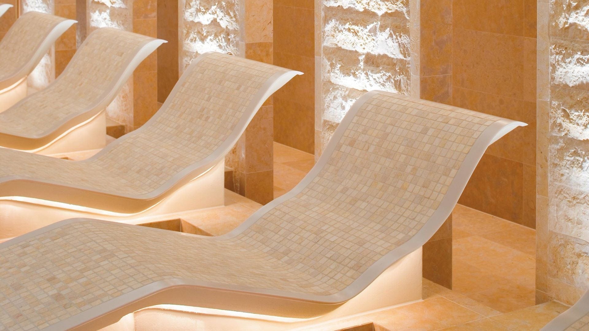 Hotel review What We Love' - The Landmark Mandarin Oriental Hong Kong - 1