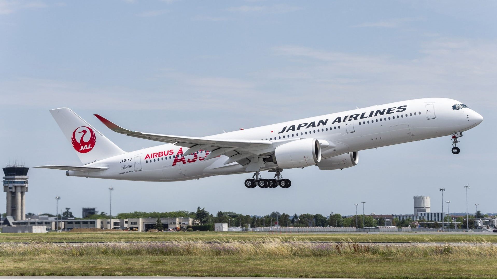 JAL promises "unprecendented" experience for Business & First Class passengers