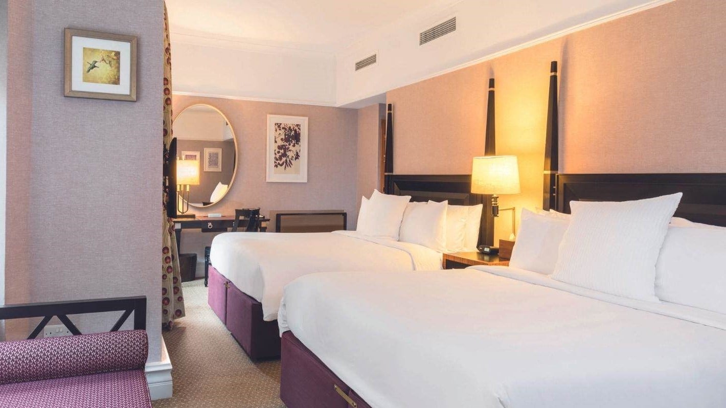 Suite at st ermin´s hotel london with two double king sized beds.