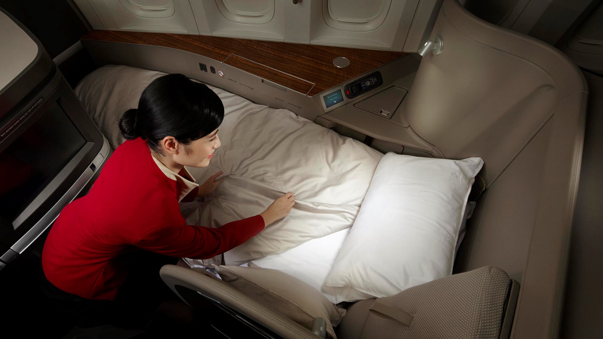 Airline review Service - Cathay Pacific - 0