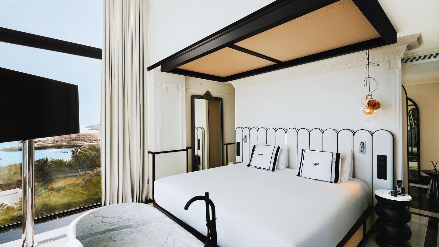 Hotels Toplists - 10 Best Luxury Hotels in Ibiza