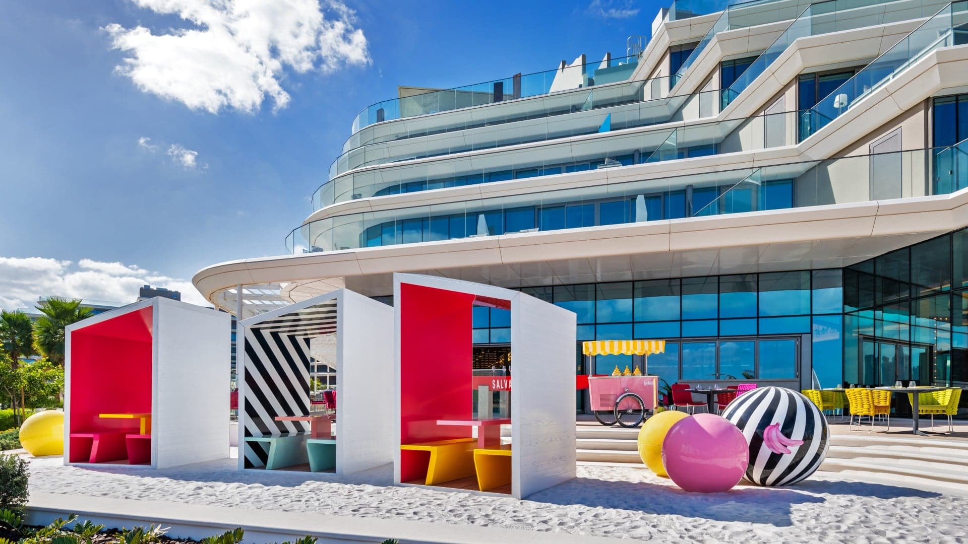 Outside Torno sudito italian resturant in dubai